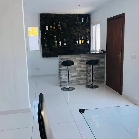 Villa Sunny Side With Private Heated Pool ヴィラ