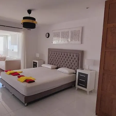Villa Sunny Side With Private Heated Pool Villa