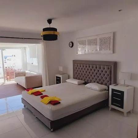 Villa Sunny Side With Private Heated Pool Puerto del Carmen